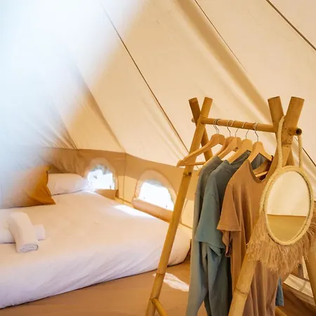 Campo de lujo Kampaoh De Angeiras *